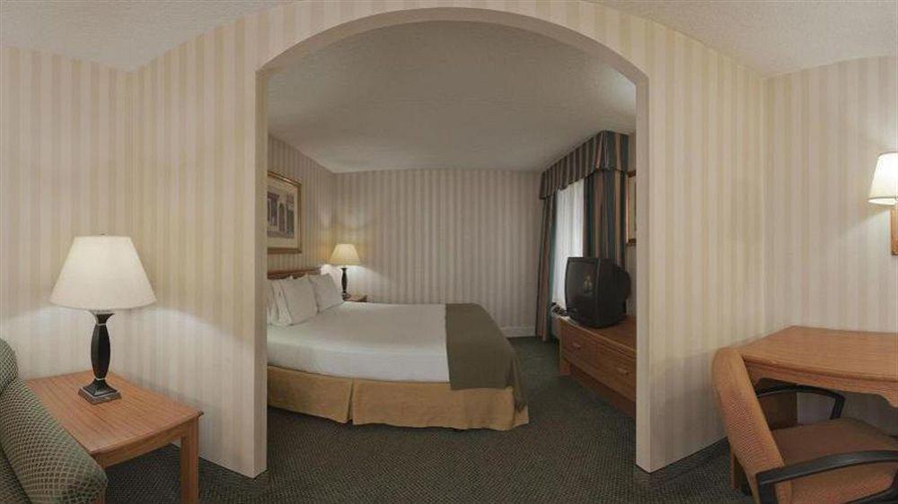 Holiday Inn Express Frazer - Malvern By Ihg Eksteriør billede