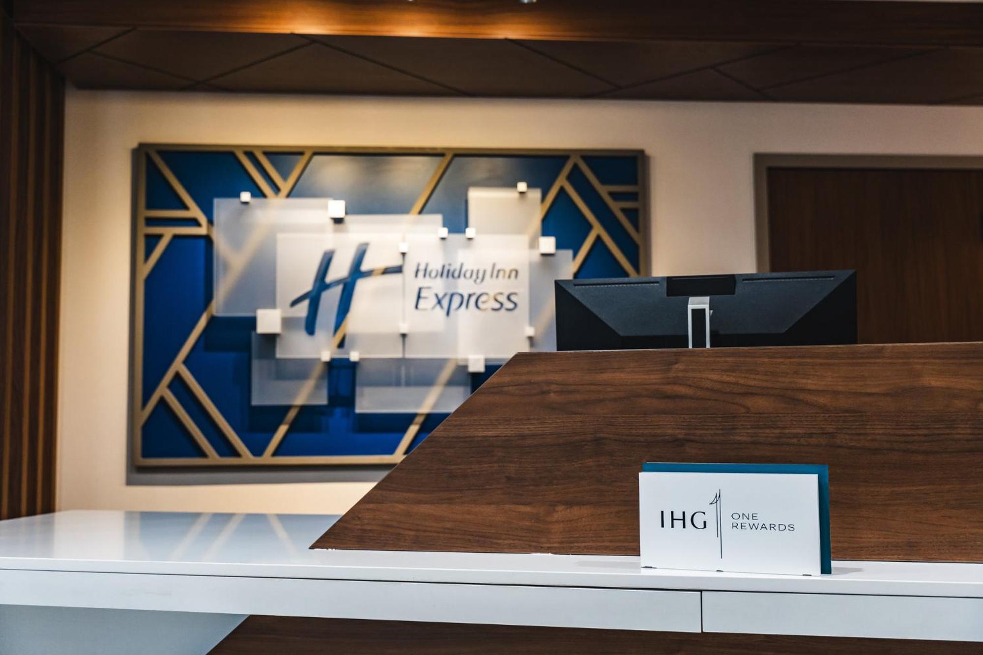 Holiday Inn Express Frazer - Malvern By Ihg Eksteriør billede